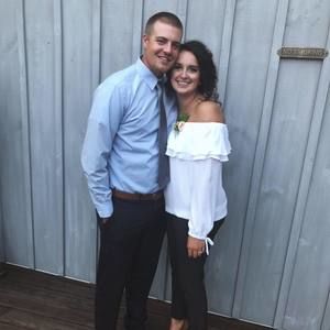 Meet your Posher, Brooke